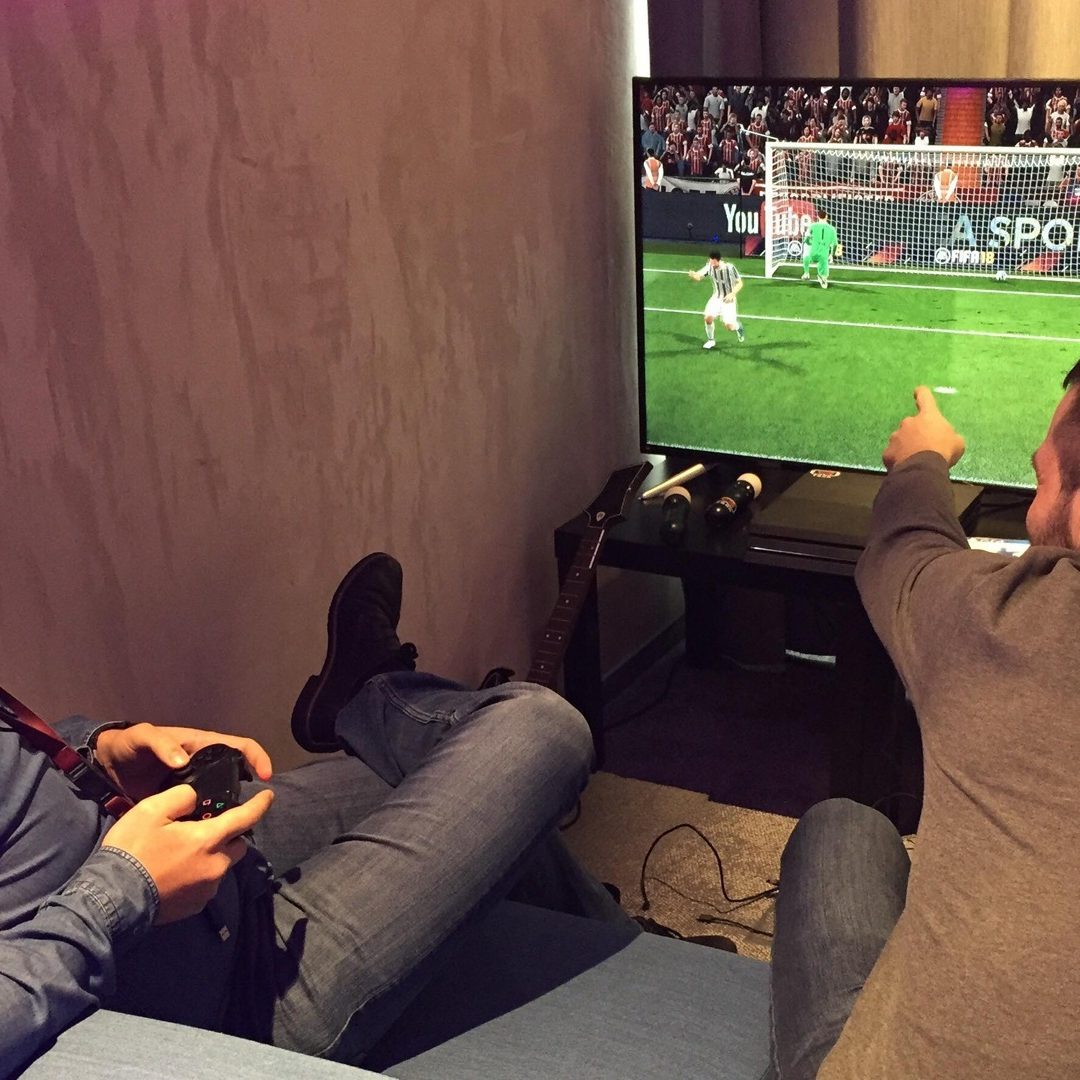 Konsole na wynajem do domu