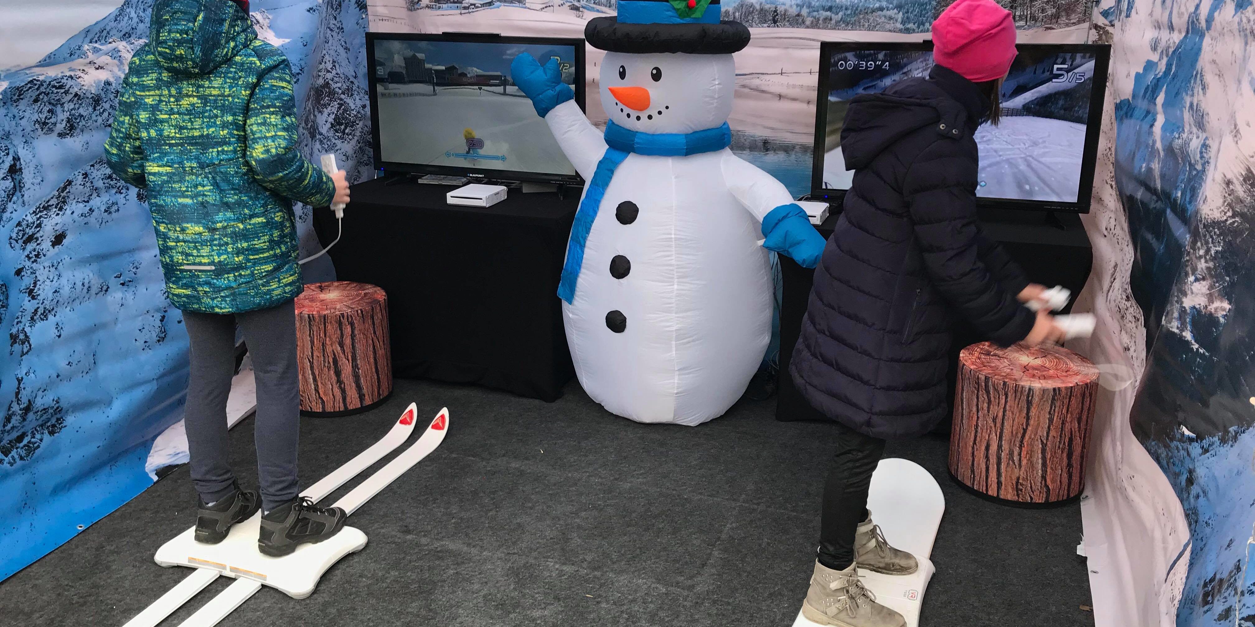 Symulator nart i snowboardu do wynajęcia Symulator nart i snowboardu do wynajęcia