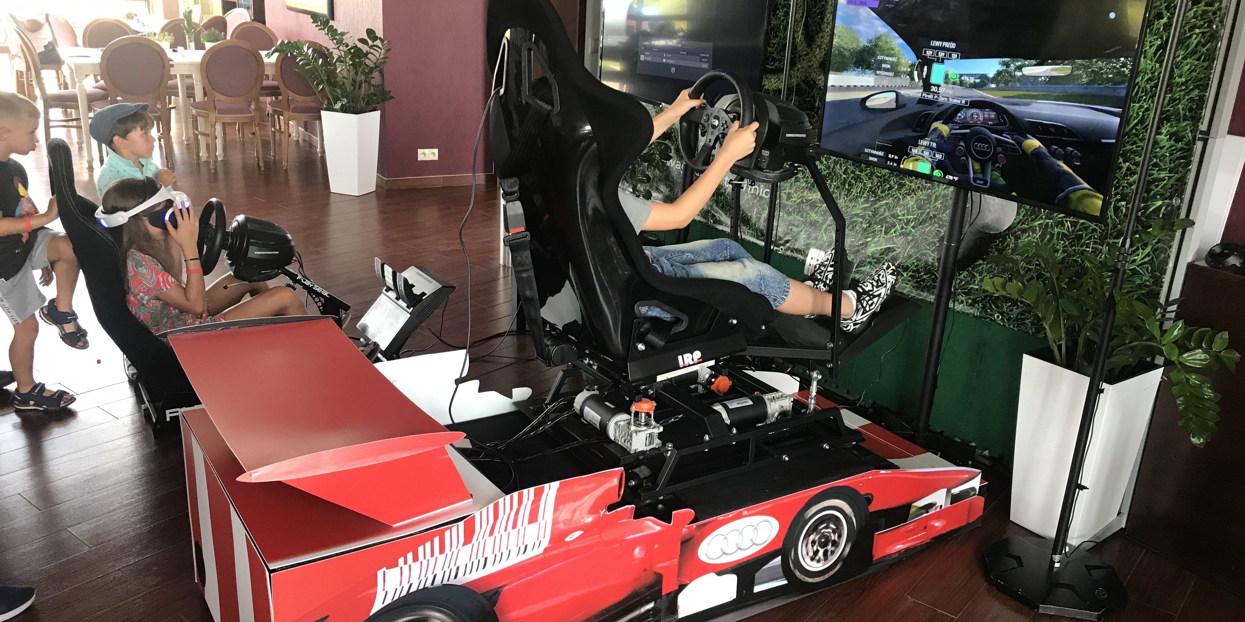 Symulator rajdowy VR 3dof wynajem Symulator rajdowy VR 3dof wynajem