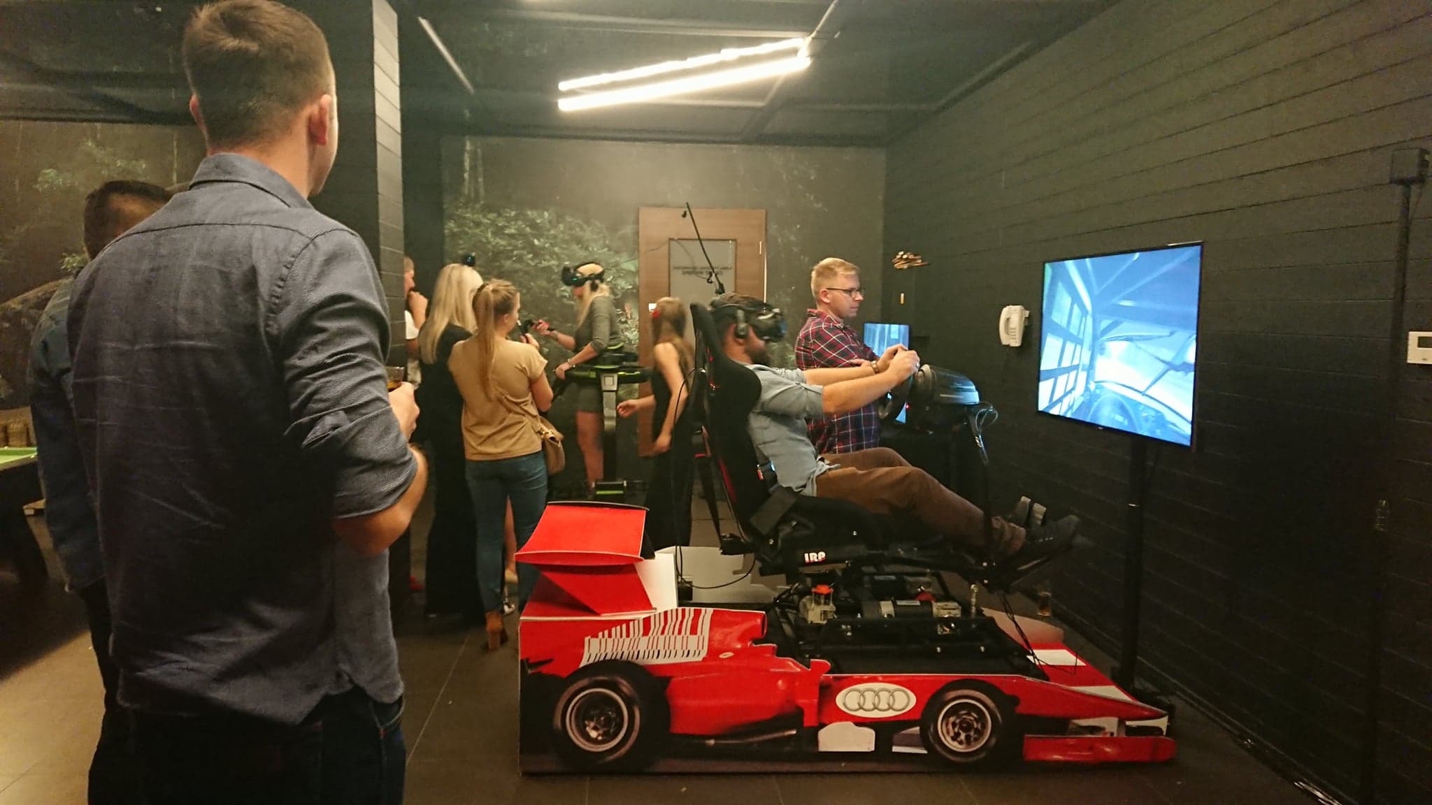 You are currently viewing Symulatory do&nbsp;wynajęcia na&nbsp;event: symulatory rajdowe i&nbsp;lotu VR