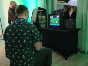 Read more about the article Konsole retro na&nbsp;wynajem – Pegasus, Atari, Commodore 64, PS1