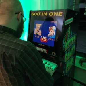 Read more about the article Retro atrakcje na&nbsp;event: flipper, automat arcade, piłkarzyki, retro konsole