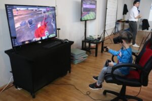 Read more about the article Atrakcje eventowe – gogle VR do&nbsp;wynajęcia