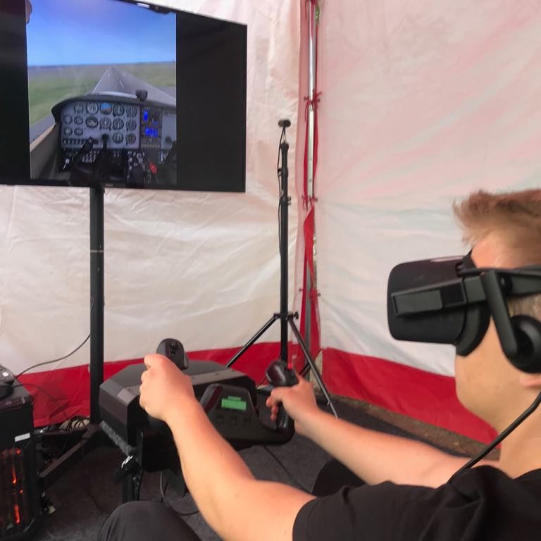 Symulator lotu VR wynajem Symulator lotu VR wynajem