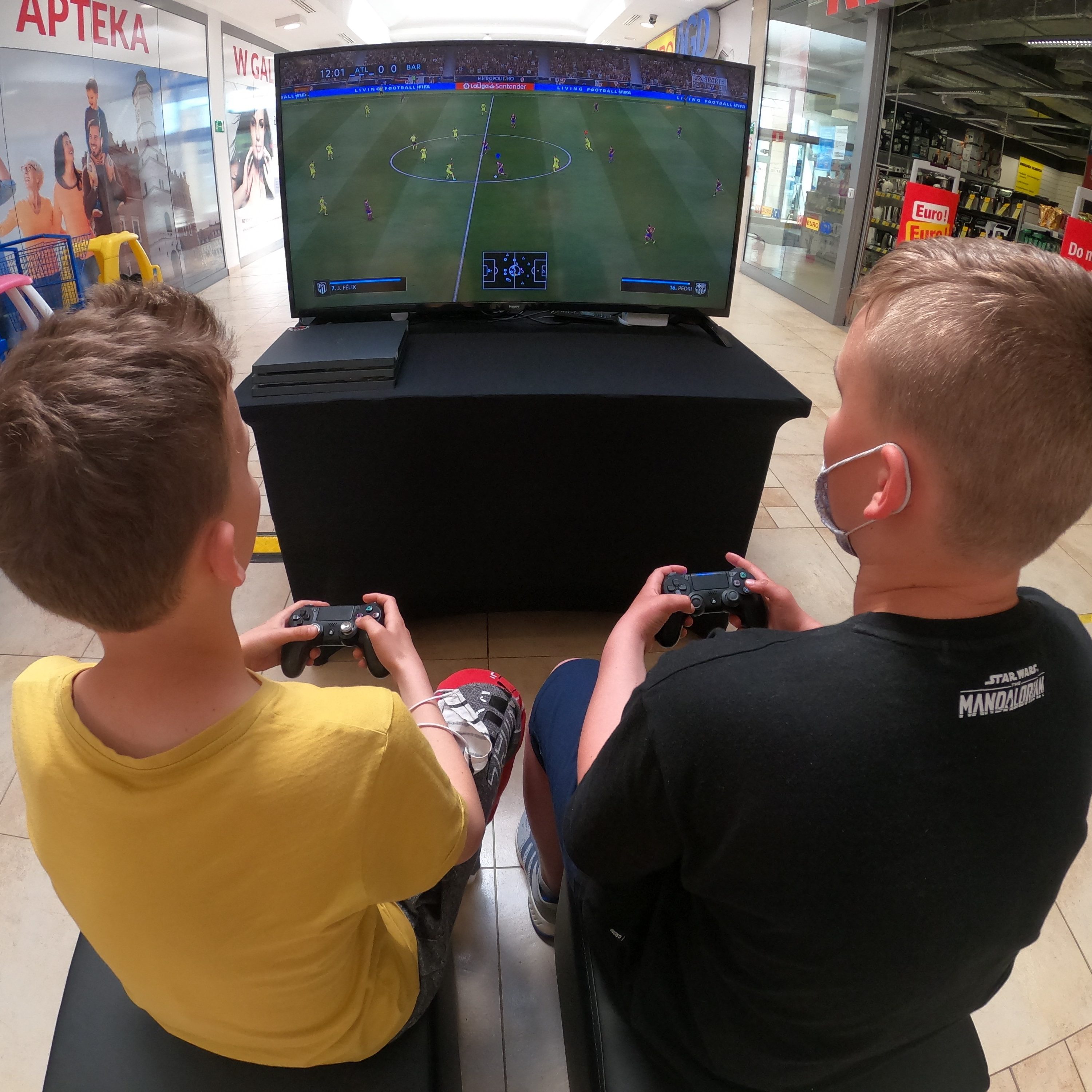 Konsola PlayStation Fifa wynajem