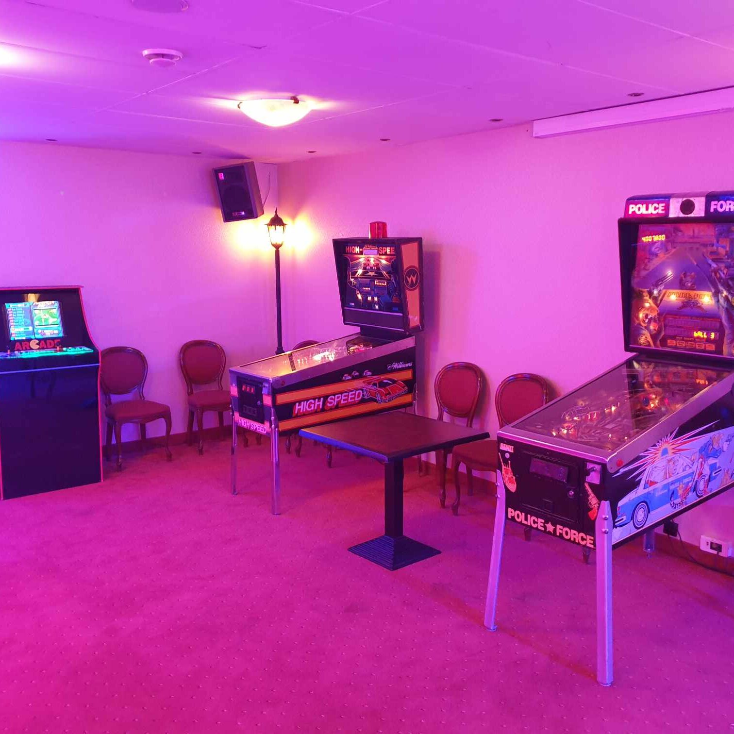 Retro atrakcje eventowe do wynajęcia