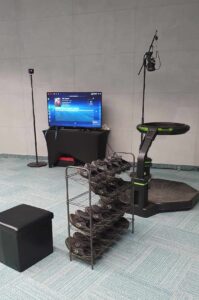 Bieżnia VR na wynajem. Impreza w stylu kosmicznym. Platforma VR na event